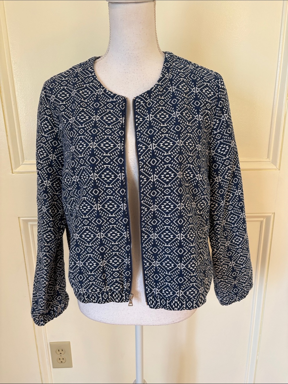 Old Navy Navy & White Geometric Zip Jacket